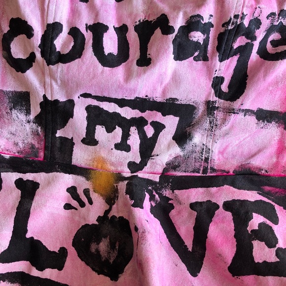 Hot pink bustier w/custom stencil Courage My Love - Picture 2 of 3